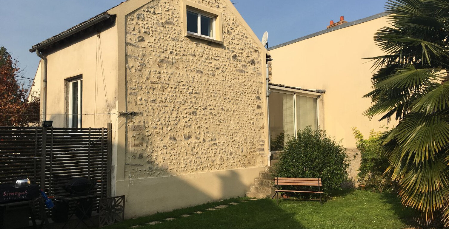 Dépt Essonne (91) LOCATION MEUBLEE F2 CAVE ET JARDINET — photo 1