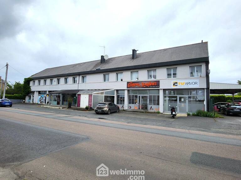 Local - 485m² - Lannion — photo 1