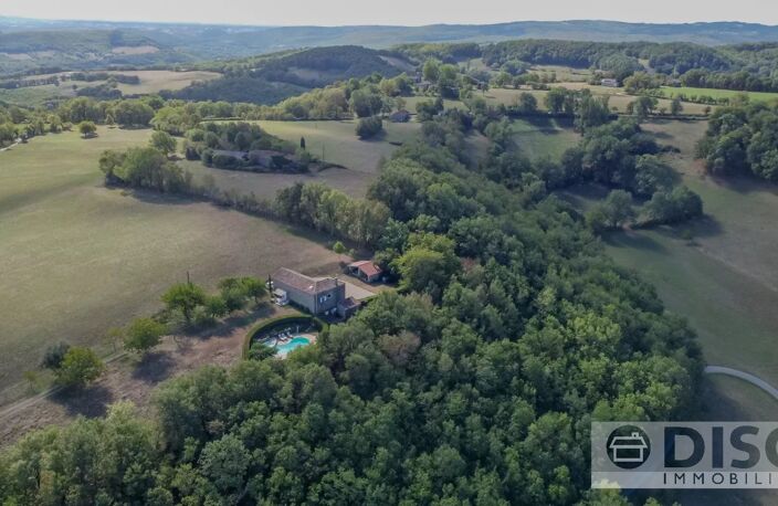 Charmante maison de campagne en pierre rénovée avec piscine et 1,7 ha — photo 2