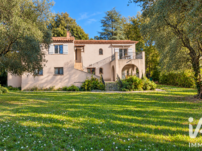 Vente Maison/villa 7 pièces — photo 1