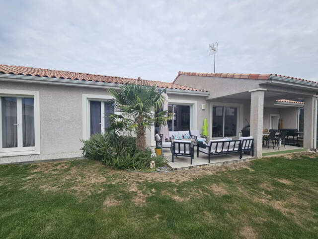 MAISON T5 MONTLAUR — photo du bien