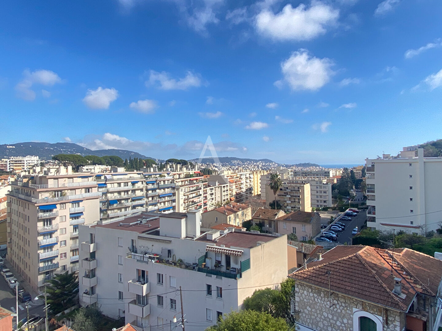 Location appartement 1 pièce 26 m² à Nice-06100 (627 €) | LeSiteImmo