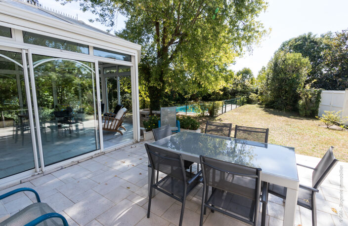 Maison de Maitre 202M²+24M² Véranda+Piscine et Jardin 956M² Centrev Ville commerces à pied — photo 2