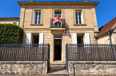 A LOUER MAISON DE 121 M2 AVEC 4 CHAMBRES - CENTRE VILLE DE BOURG — photo du bien