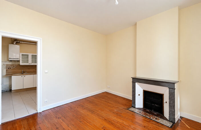 A LOUER MAISON DE 121 M2 AVEC 4 CHAMBRES - CENTRE VILLE DE BOURG — photo 2