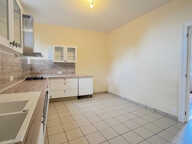 A LOUER MAISON DE 121 M2 AVEC 4 CHAMBRES - CENTRE VILLE DE BOURG — photo 3