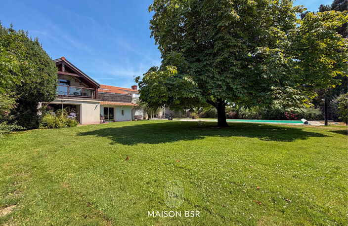 Longère de caractère - 323 m² habitables avec piscine — photo 2