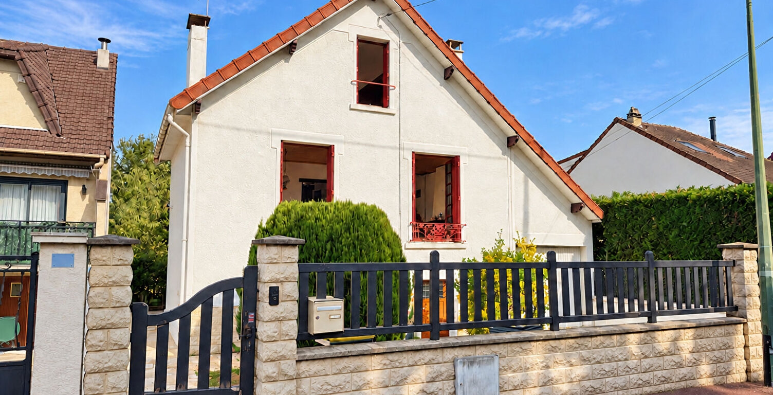 LES RICHARDETS - MAISON AVEC JARDIN DE 500m² — photo 1
