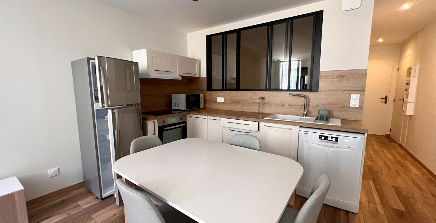 Appartement Lons Le Saunier 2 pièce(s) 40.76 m2 — photo 1
