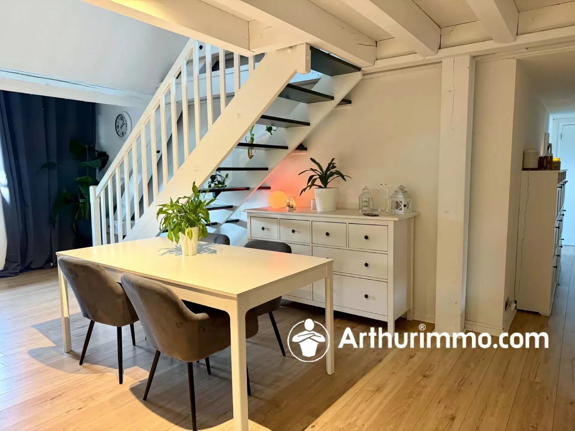 Appartement 7 pièces 112 m² · à Belfort · 112 m² · 910 €/mois