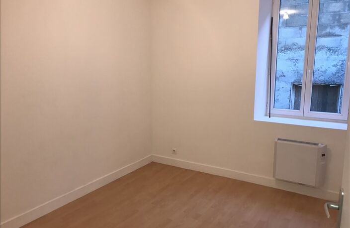APPARTEMENT CHICHEE - 3 pièce(s) - 70 m2 — photo 3