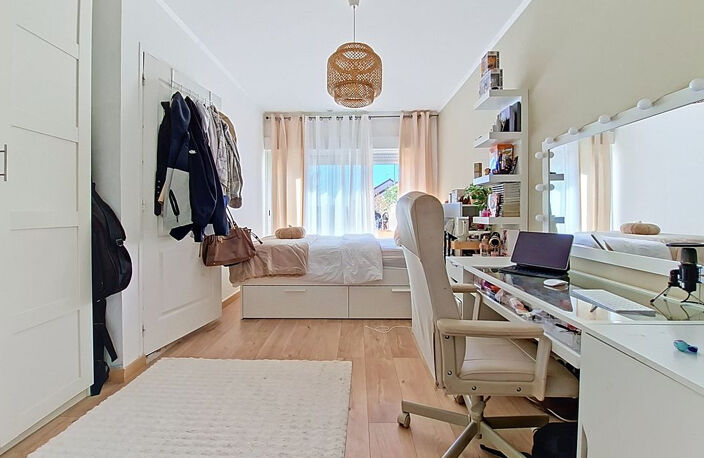 MAISON DE PLAIN PIED - 5 CHAMBRES - CHÂTELLERAULT — photo 4