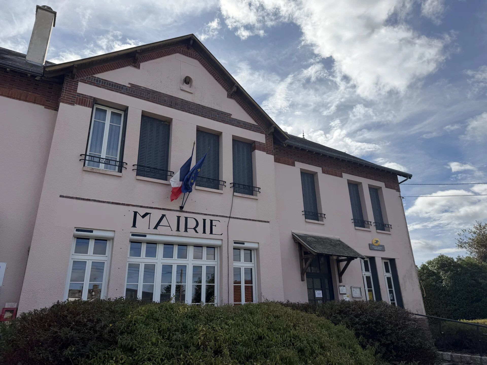 Appartement 2 pièces 80 m² · à Clévilliers · 80 m² · 665 €/mois