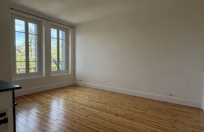A LOUER - APPARTEMENT DE 2 PIECES SITUE A CLEVILLIERS — photo 3
