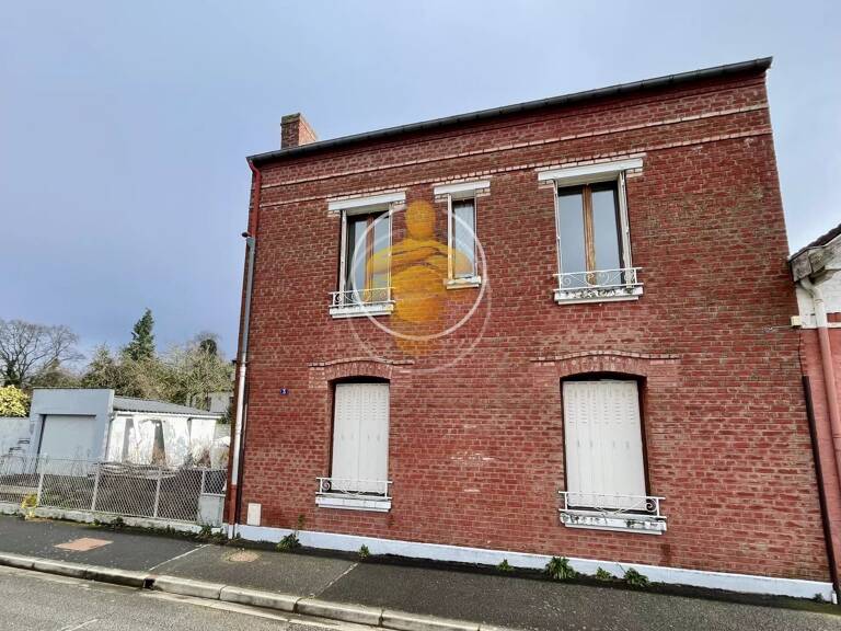 Maison semi-mitoyenne secteur Charmes — photo 1