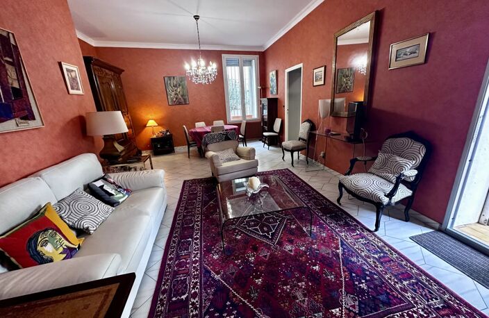 Vaste apt F4 dans maison bourgeoise, terrasses, atelier, cave — photo 3