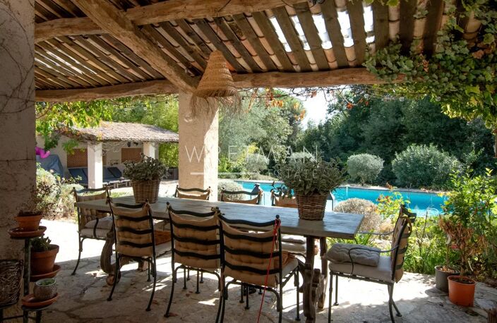 À vendre près de Valbonne - Domaine de 3 logements — photo 4