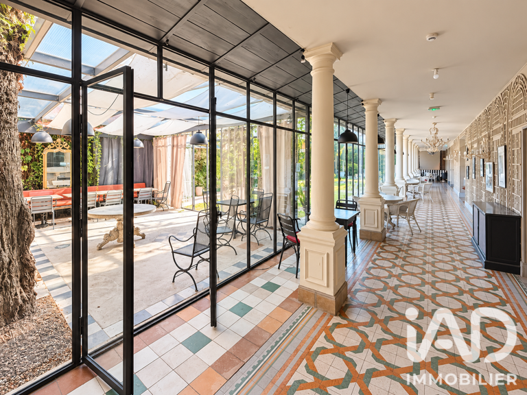 Vente Boutique/Local commercial 1 040 m&sup2; — photo 1