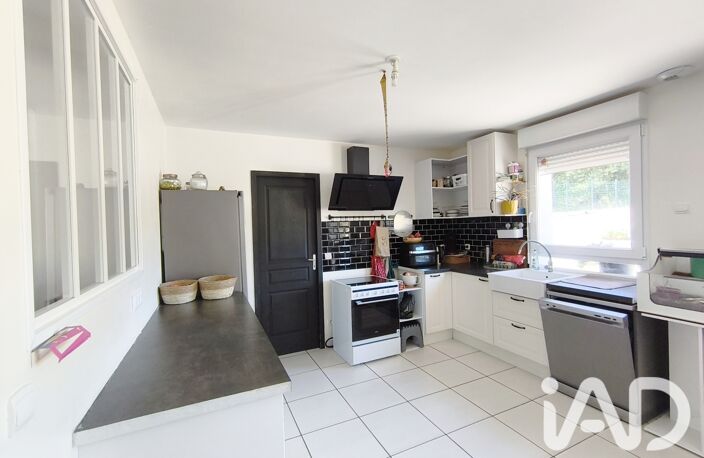 Vente Maison traditionnelle 8 pièces — photo 4