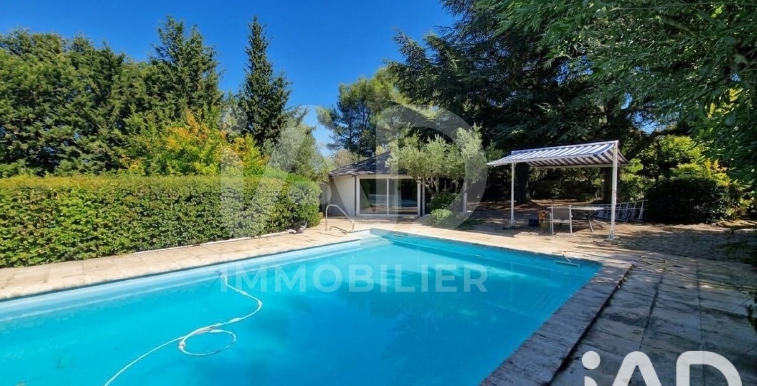 Vente Maison/villa 8 pièces — photo 1