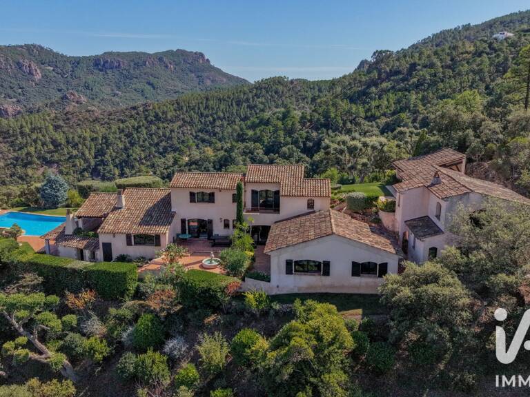 Vente Maison/villa 11 pièces — photo 1