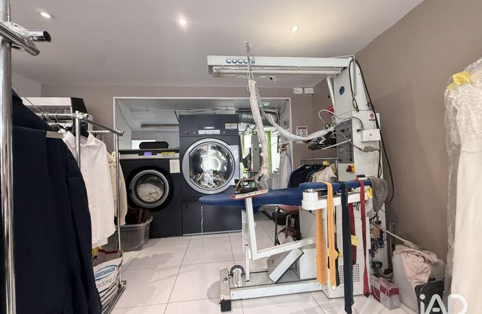 Vente Boutique/Local commercial 81 m&sup2; — photo 3