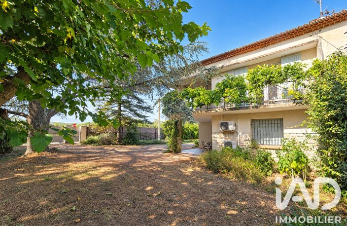 Vente Maison/villa 9 pièces — photo 2
