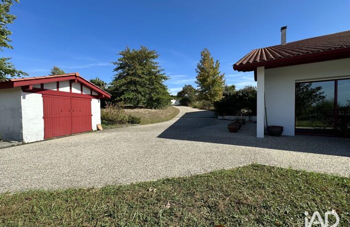 Vente Maison/villa 8 pièces — photo 2