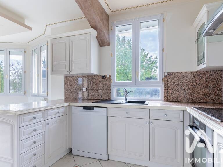 Vente Maison traditionnelle 9 pièces — photo 1