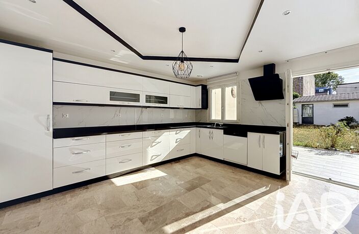 Vente Maison traditionnelle 7 pièces — photo 2