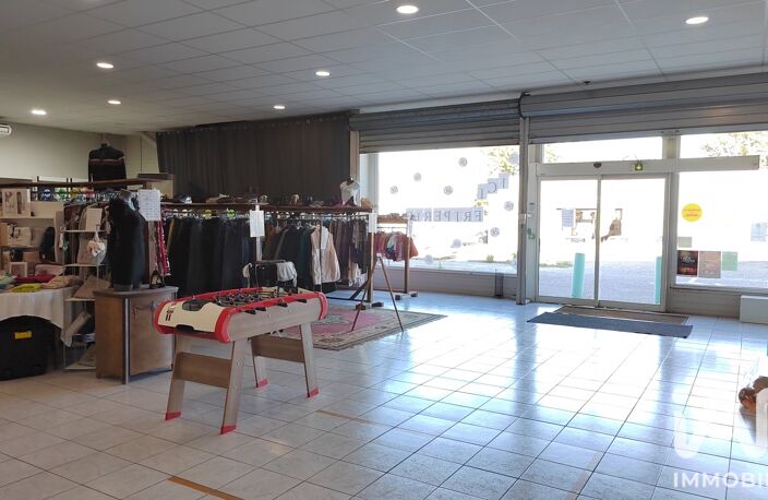 Vente Nettoyage, Pressing 500 m&sup2; — photo 2