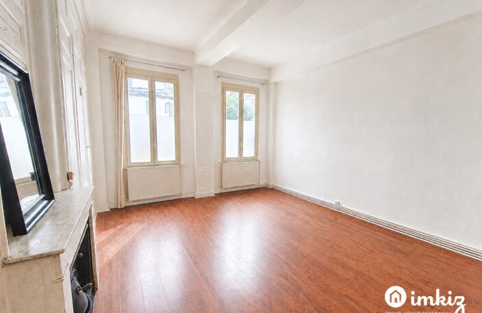 T2 de 50m² avec cachet à rénover - Fort potentiel — photo 2