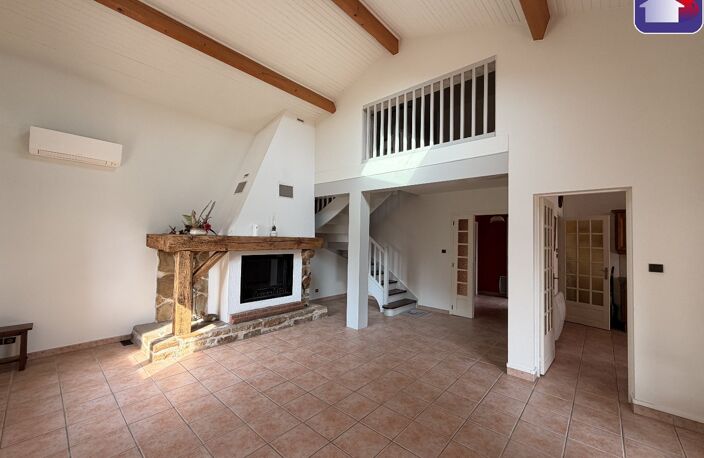 Vente maison 6 pièces 144 m² Foix (09000) — photo 2