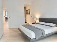 NEUILLY SUR SEINE - BEAU 4-5 PIECES DE 100m2 — photo 3