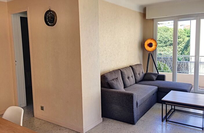 Bas Croix des Gardes  2P  -52m²-  318 000 € — photo 5