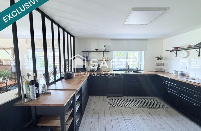PAVILLON 3 CHAMBRES + APPARTEMENT ET DOUBLE GARAGE ET DEPENDANCES A LEZAY ! — photo 4