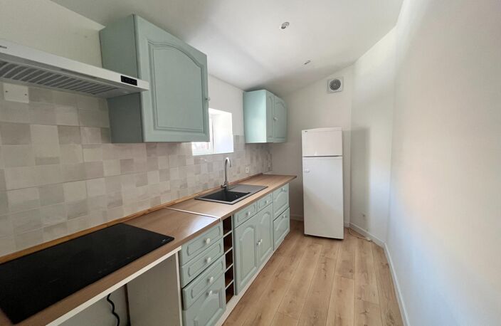 Immeuble 100 % rénové composé d'un local commercial et un appartement F3 — photo 2