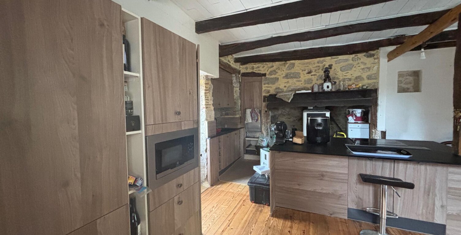 Jolie maison en pierre — photo 1