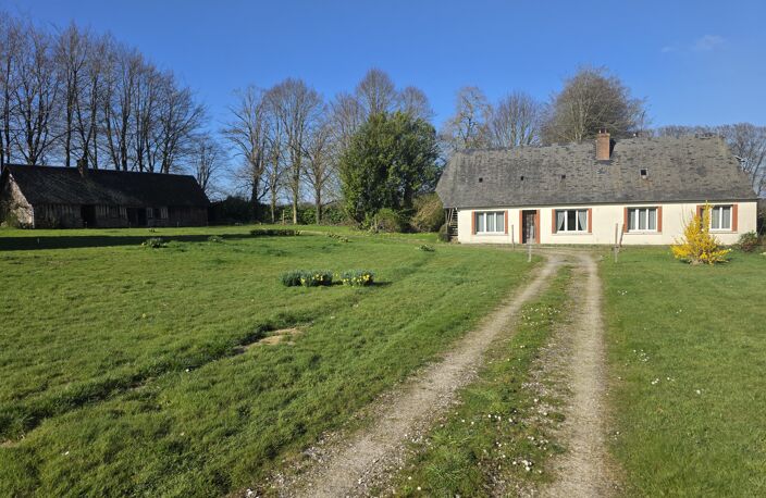 A la campagne longère de caractère avec bâtiment en colombages — photo 2