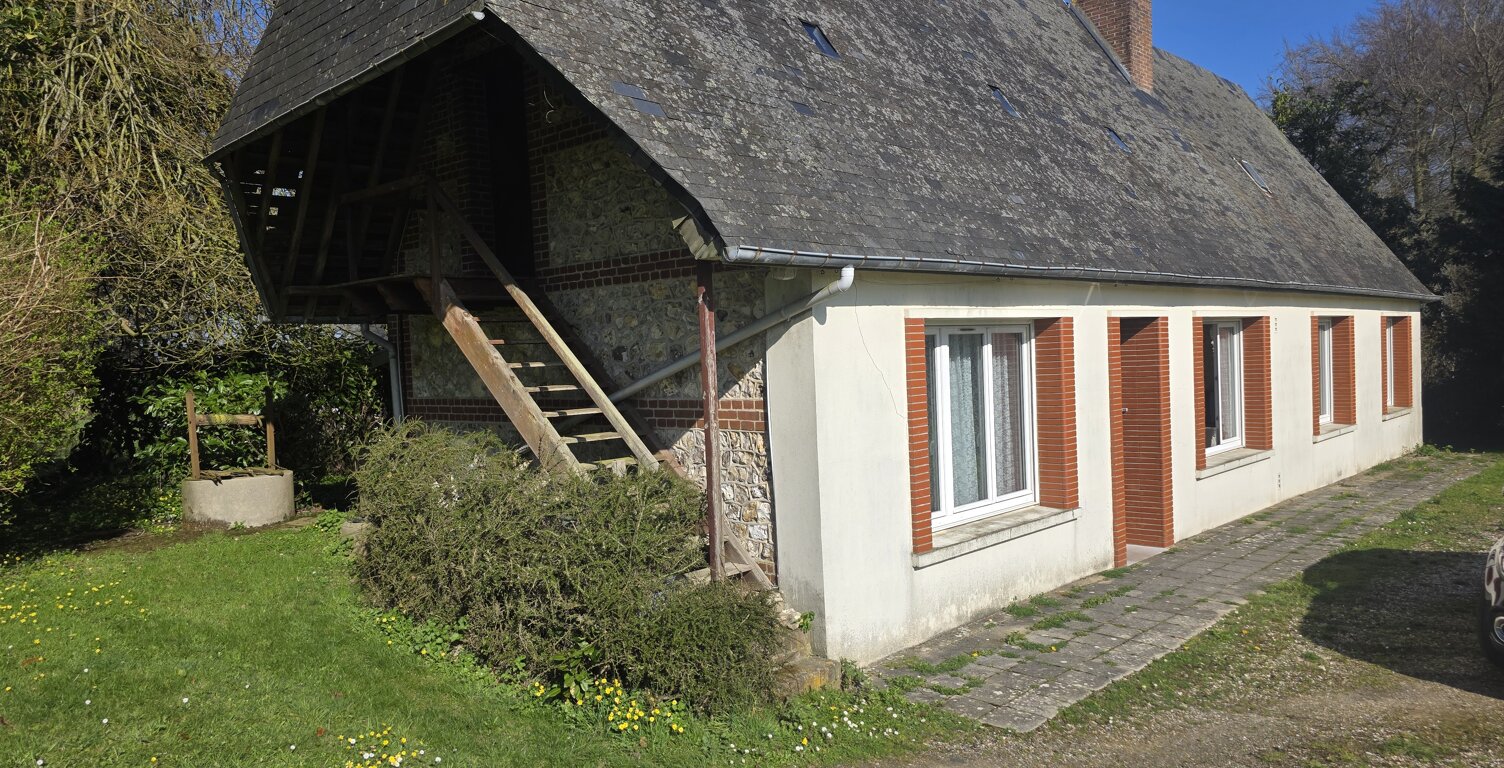 A la campagne longère de caractère avec bâtiment en colombages — photo 1