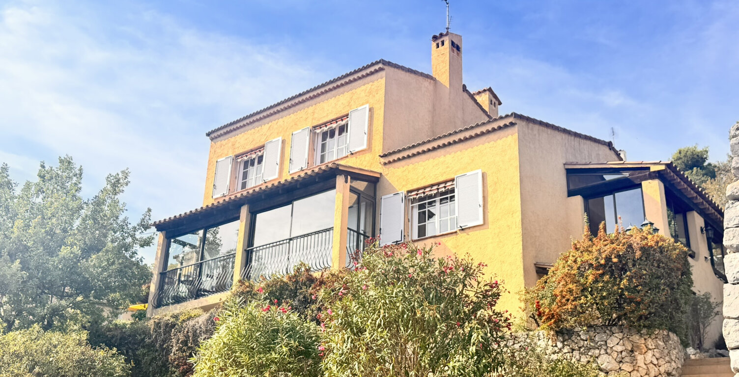 Sur les hauteurs de GATTIERES, charmante villa de 4/5 PIECES — photo 1