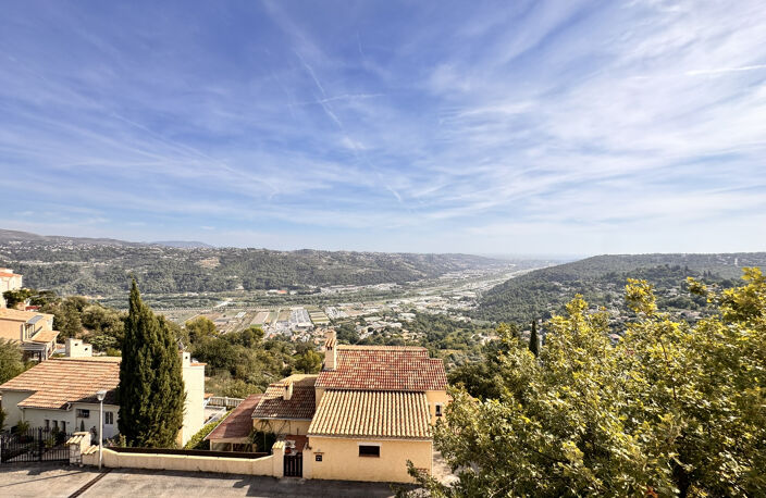 Sur les hauteurs de GATTIERES, charmante villa de 4/5 PIECES — photo 2