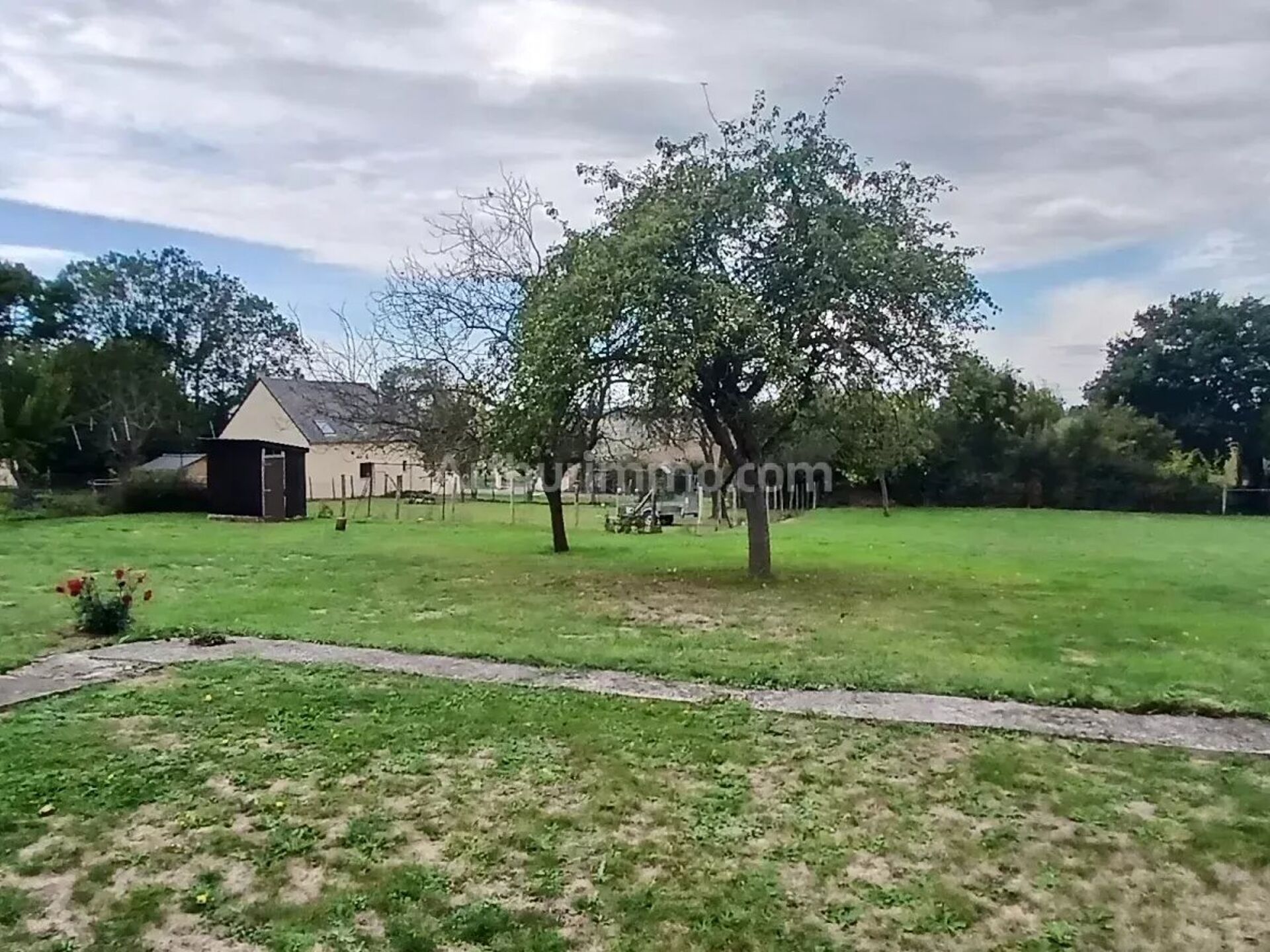 Terrain 724 m² · à Tilly-sur-Seulles · 107 500 €