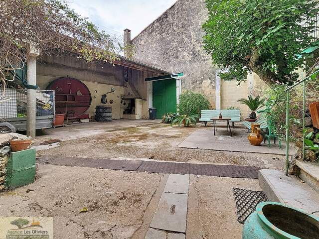 Maison et dépendances — photo du bien