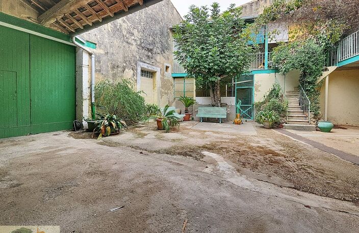 Maison et dépendances — photo 3