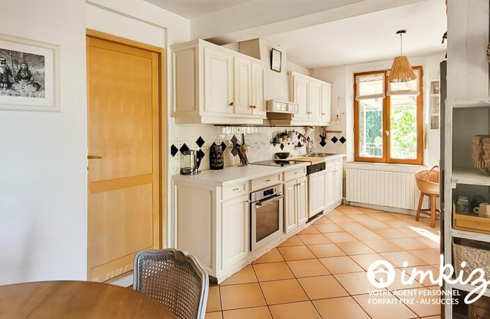 Maison provençale  T6 piscine et garage — photo 4