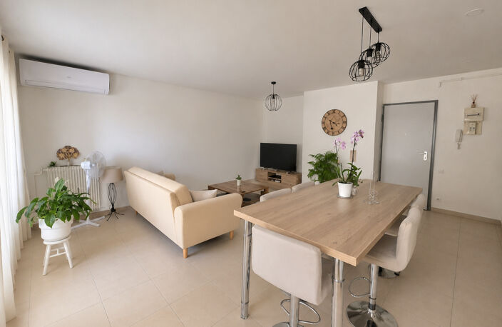 Appartement T5 de 91,04 m2   Istres   220 000 EUR — photo 2