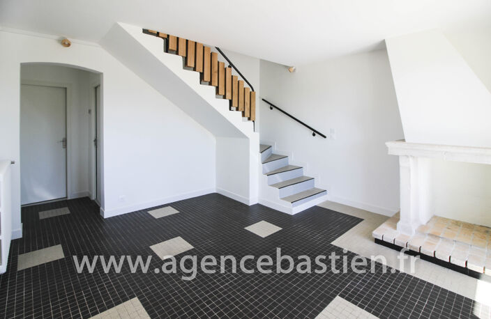 MAISON MITOYENNE RENOVEE 3 CHAMBRES AU CALME — photo 2