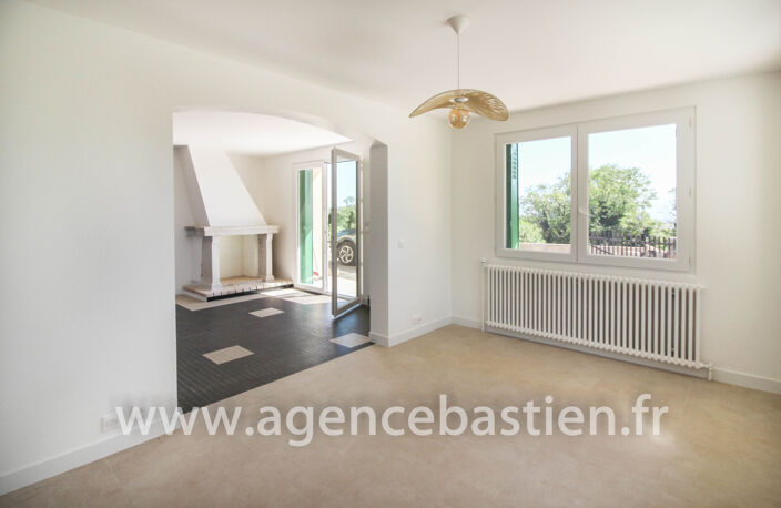 MAISON MITOYENNE RENOVEE 3 CHAMBRES AU CALME — photo 3