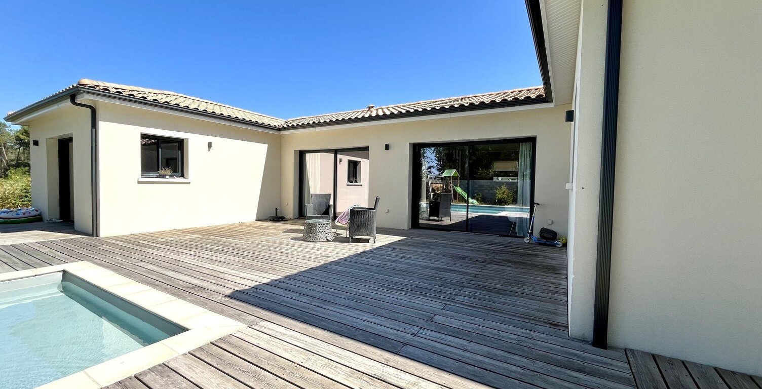 Maison - 124m² - Sainte-Hélène — photo 1